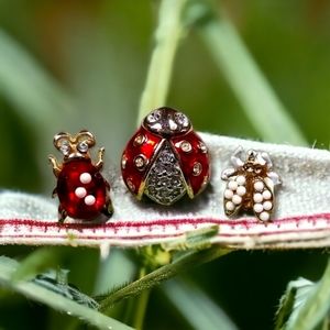 Vintage Ladybug Rhinestone Tac Pin Gold Tone Trio